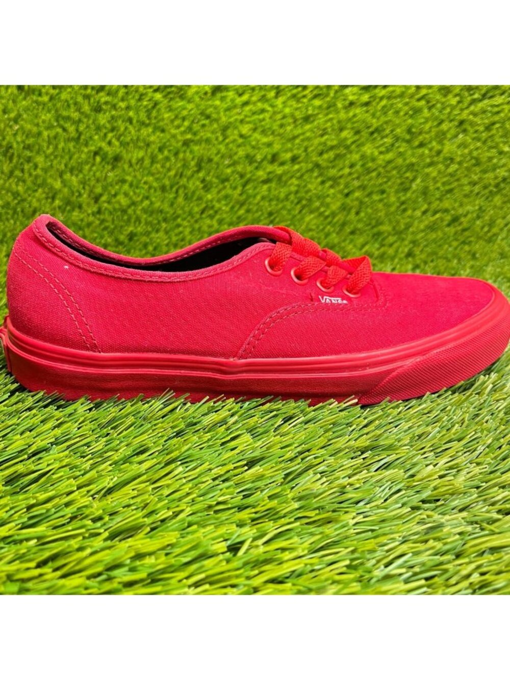 Vans Authentic Low Womens Size 6.5 True Red Athletic Skateboard Shoes Sneakers
